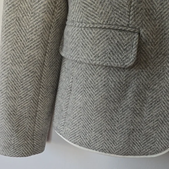 Vineyard Vines Women's Wool Herringbone Gray and White Blazer sz 00